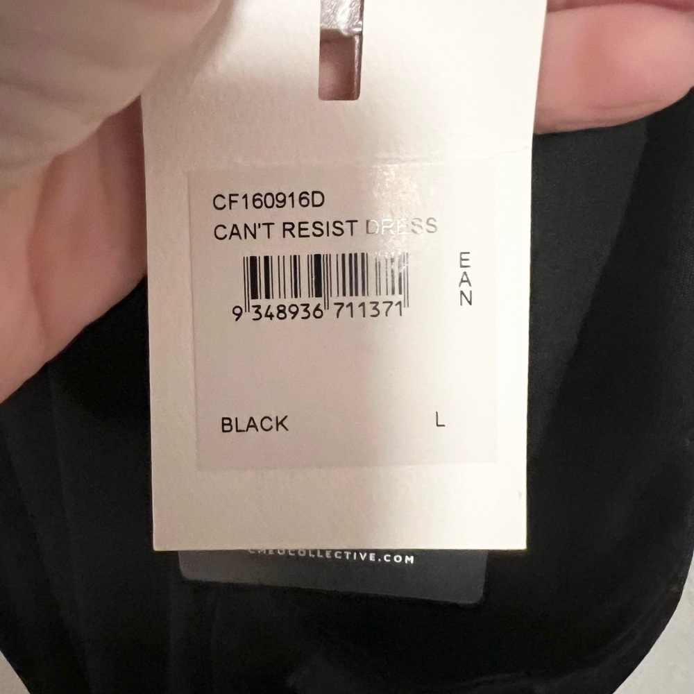 NWT C/MEO Black Can't Resist Pleated Silky Dress size L - Picture 4 of 9